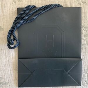 Harry Winston shopping bag